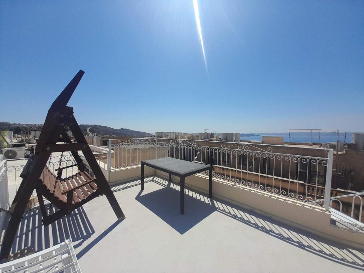 Ferienwohnung East Breeze Penthouse Mgarr Exterior foto