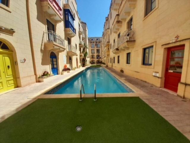 Ferienwohnung East Breeze Penthouse Mgarr Exterior foto