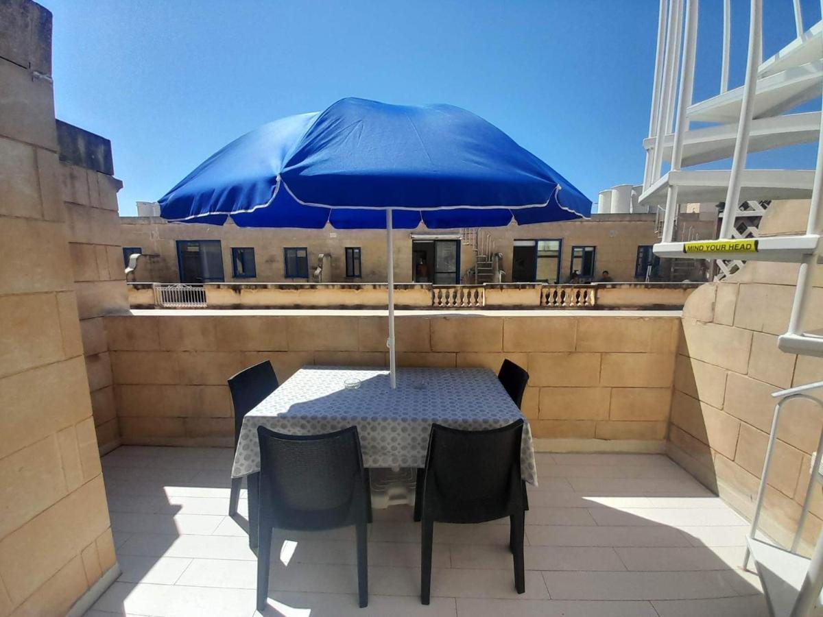 Ferienwohnung East Breeze Penthouse Mgarr Exterior foto